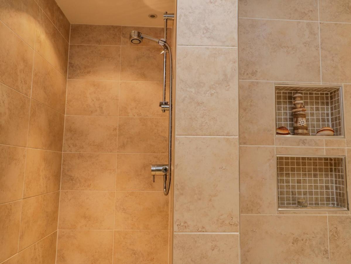Apartment 6 Вітбі Екстер'єр фото