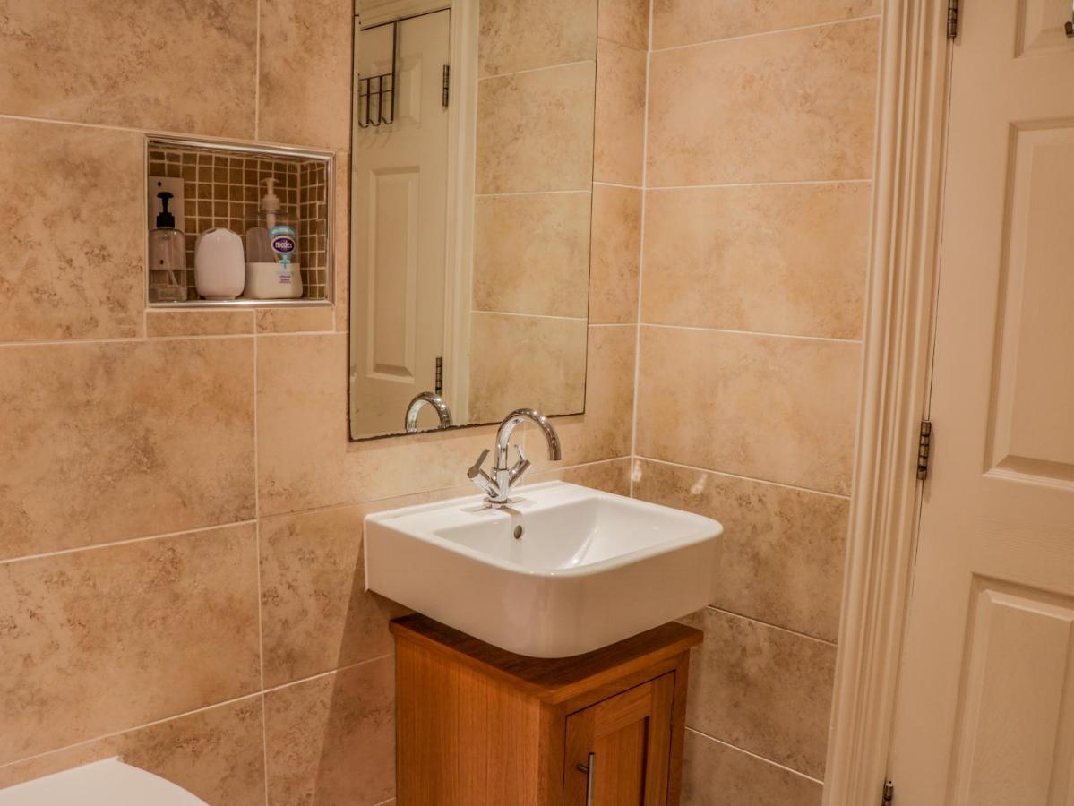 Apartment 6 Вітбі Екстер'єр фото